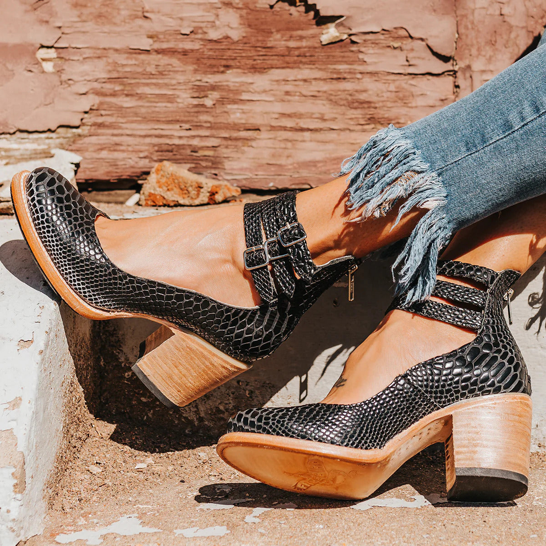 Dorothea | Vintage Leather Strap Heels
