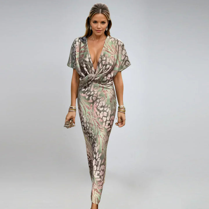 Kelsey - Long dress with v-neck and twisted detail